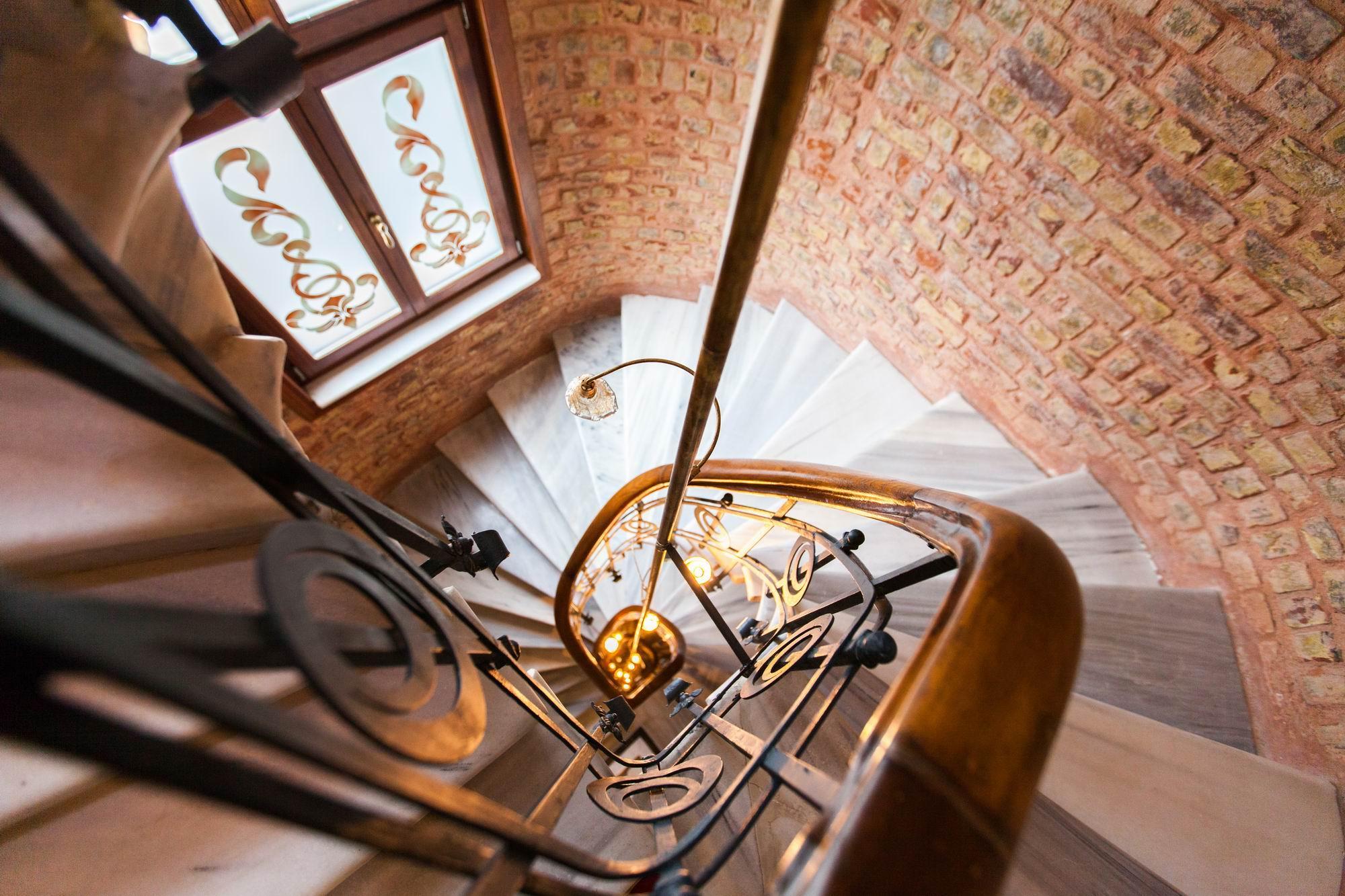Hotel Pera Parma Стамбул Экстерьер фото